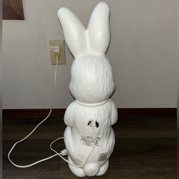 Empire Vintage 1995 Easter Bunny Blow Mold with Pink Bow and Basket 22” - Picture 6 of 9